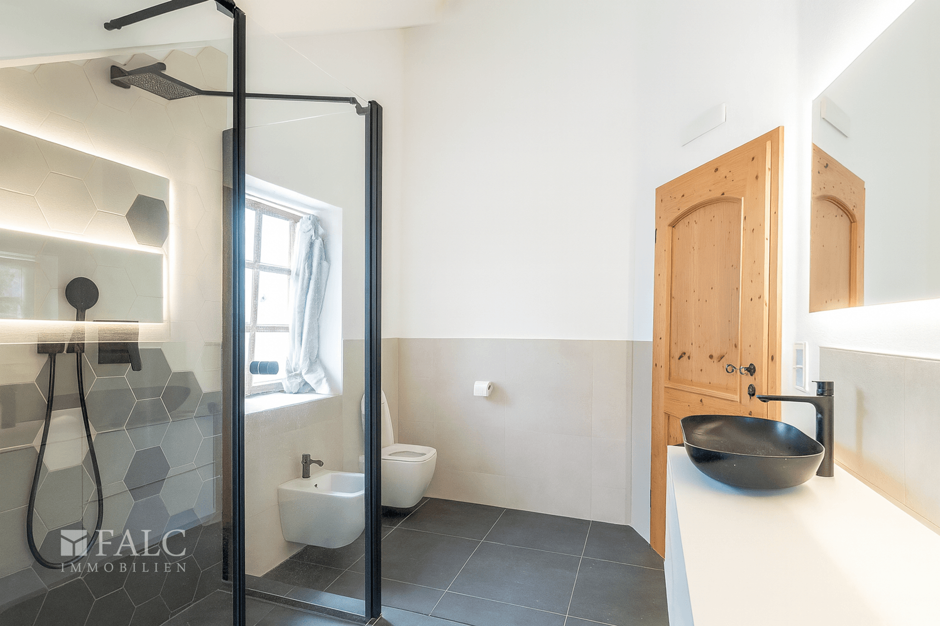 Badezimmer DG
